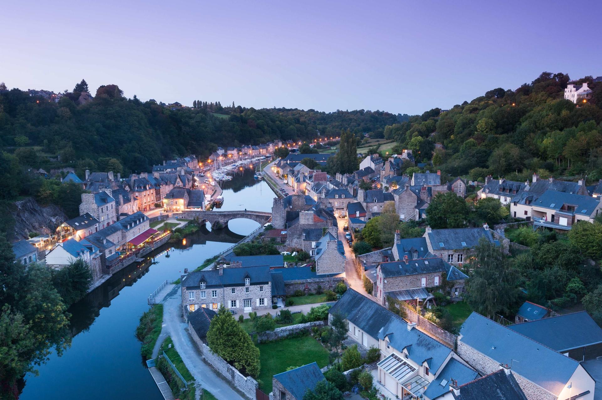 Je repars du bon pied by pauline racinne visite guidee generale et thematique dinan rance cote d emeraude guided tour english